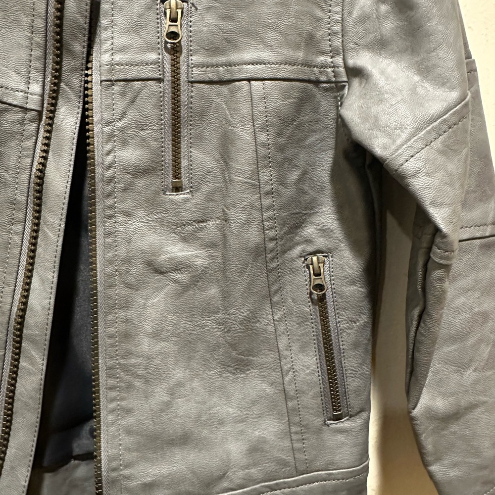 Toddler Cat & Jack Faux Leather Jacket in 3T - Picture 2 of 6